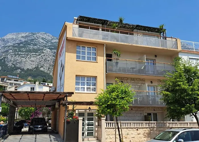 Maris * Makarska