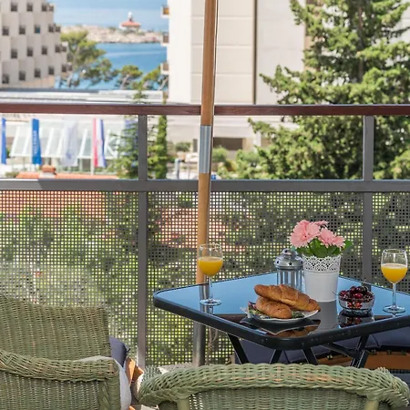 Apartment Maris Makarska